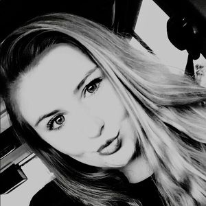 Meet your Posher, Bailey